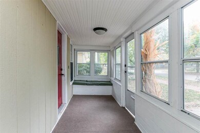 906 Colorado St, Manhattan, KS 66502 - photo 4