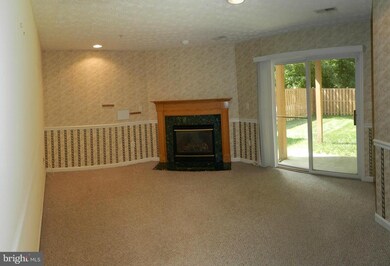 10500 Vista Gardens Dr, Bowie, MD 20720 - photo 3