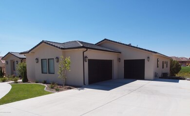 6445 Hawk Eye St, Farmington, NM 87402 - photo 2