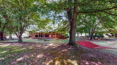 64 Odonald Rd, Asheville, NC 28806 - photo 3