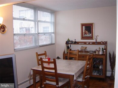 Radnor House unit 727, Bryn Mawr, PA 19010 - photo 4