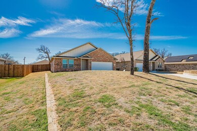 940 Ben Dr, Springtown, TX 76082 - photo 3