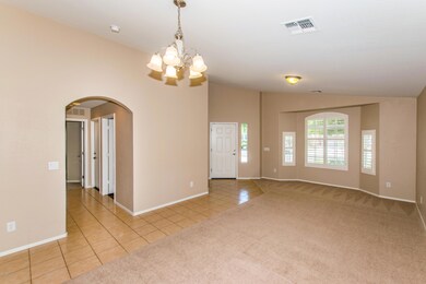 04 Dining Room