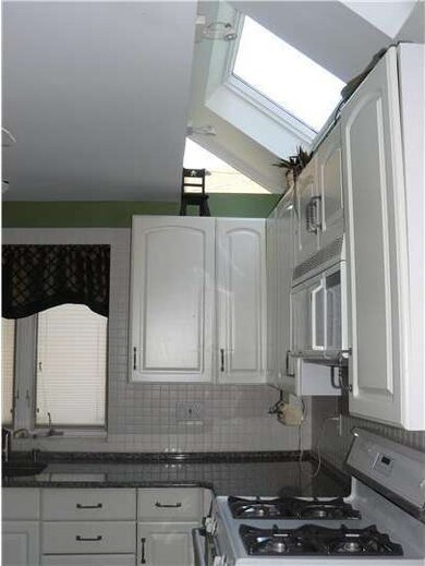 555 Lafayette Rd, Merion Station, PA 19066 - photo 5