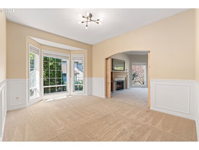 5736 SW Kruse Ridge Dr, Portland, OR 97219 - photo 6