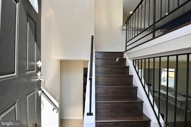 7504 Twining Ct, Hyattsville, MD 20785 - photo 4