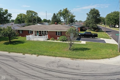 2630 Wedgewood Dr, Columbus, IN 47203 - photo 3