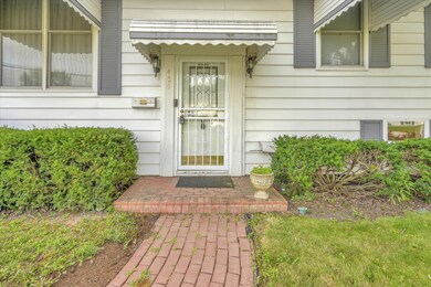 484 Daytona Rd, Columbus, OH 43228 - photo 5