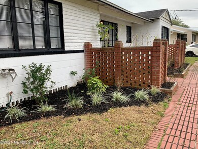 2435 Ormsby Cir W, Jacksonville, FL 32210 - photo 5