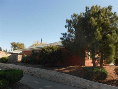 11101 Bill Hill Dr, El Paso, TX 79936 - photo 2