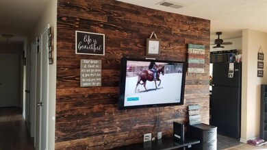 1811 Arkansas St, Gainesville, TX 76240 - photo 4