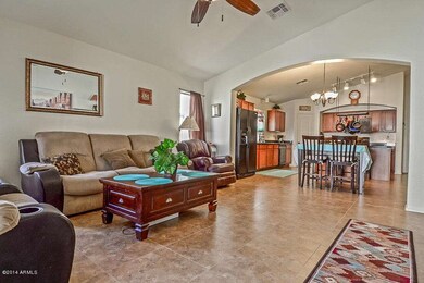 Open kitchen to family room