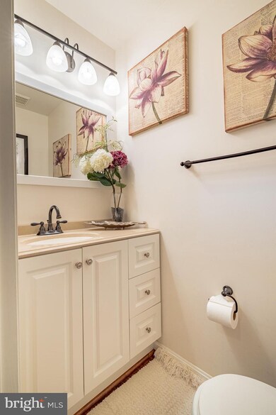 10 Kimberlys Ct, Baltimore, MD 21244 - photo 5