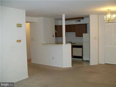 33021 Atkinson Place unit 11, Southampton, PA 18966 - photo 2
