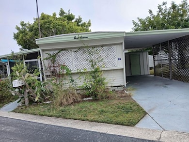 27 Forest Ln unit 27F, Largo, FL 33773 - photo 2