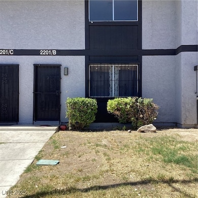 2201 Mars Ave unit B, North Las Vegas, NV 89030 - photo 6