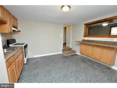 47 S Bridgeboro St unit B, Delran, NJ 08075 - photo 6