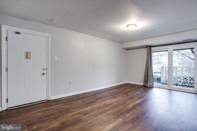 214 Park Terrace Ct SE unit 81, Vienna, VA 22180 - photo 5