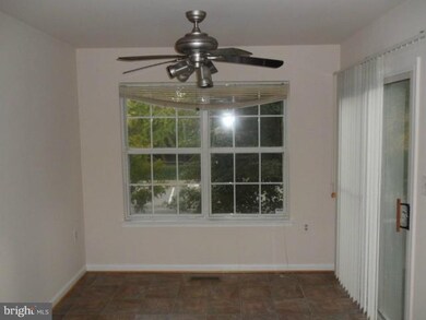 15652 Ensleigh Ln, Bowie, MD 20716 - photo 7