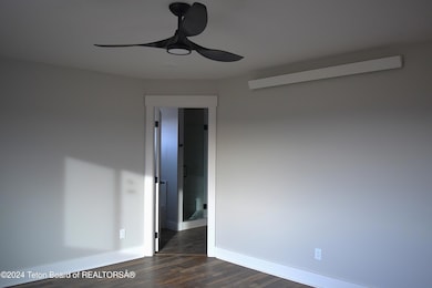 629 Little Grey's Loop - Master Bedroom