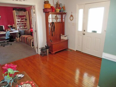 153 Harvest Moon Dr - Foyer 2