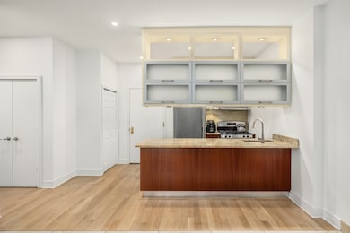 Queens Plaza unit 3D, Long Island City, NY 11101 - photo 4
