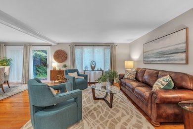 770 Salisbury St unit 201, Worcester, MA 01609 - photo 5