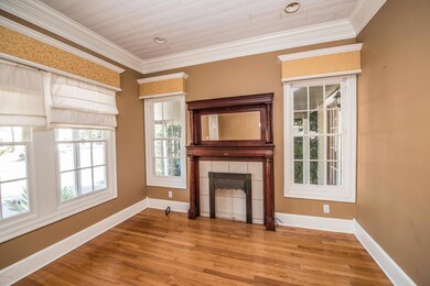 5 Living Room 2