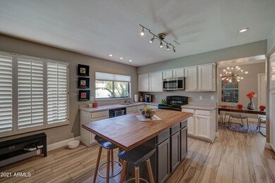 1204 E Todd Dr-14