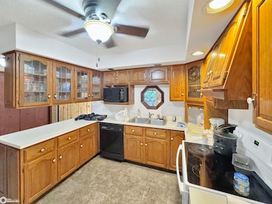 103 Pershing Ave, Lincoln, IA 50652 - photo 6