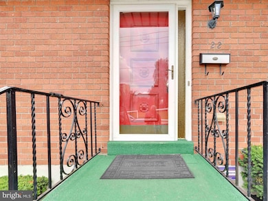 22 W Cherry St, Shenandoah, PA 17976 - photo 5