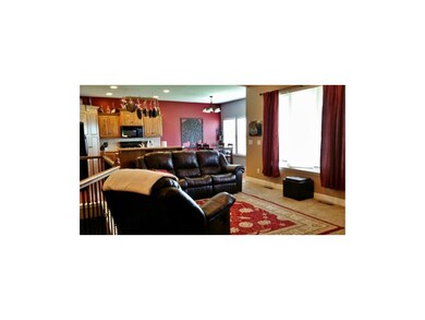 21626 Nichols St, Spring Hill, KS 66083 - photo 5