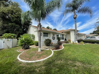 8241 Wellsmere Cir, Orlando, FL 32835 - photo 2