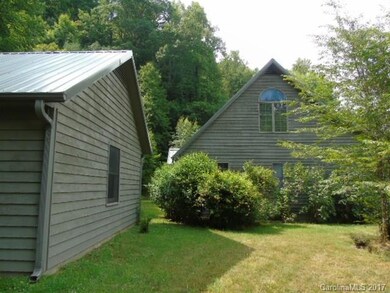 200 Cherry Oak Rd, Burnsville, NC 28714 - photo 2