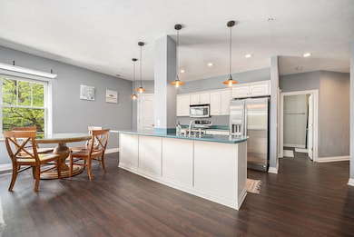 327 State St unit 2, Saint Joseph, MI 49085 - photo 6