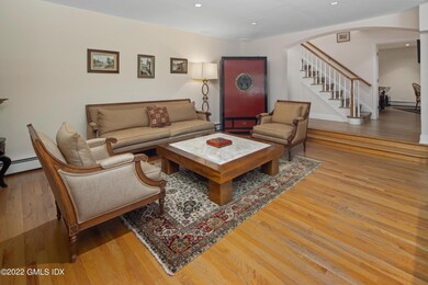 27 Rustic View Rd, Greenwich, CT 06830-3