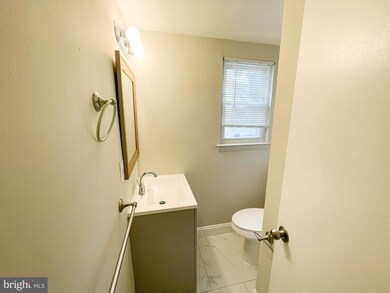 610 Suffolk Ave, Capitol Heights, MD 20743 - photo 4
