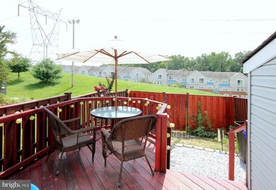 5930 Rowanberry Dr, Elkridge, MD 21075 - photo 3