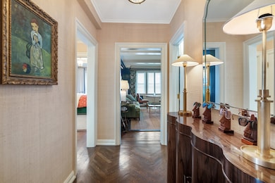 Prewar Sutton Place unit 3A, New York, NY 10022 - photo 3