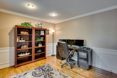 529 Braemar Ave unit 2, Naperville, IL 60563 - photo 7