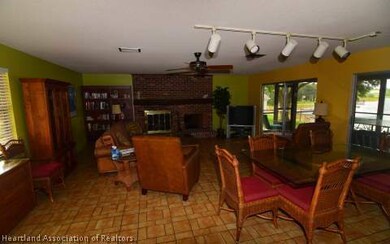 205 Mccoy Dr, Lake Placid, FL 33852 - photo 2