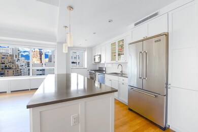 Manhattan House unit PHA-2006, New York, NY 10065 - photo 6