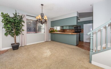 006_Dining Area And Kitchen