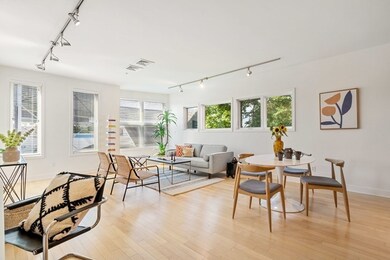 24 Bay State Rd unit 17, Cambridge, MA 02138 - photo 4