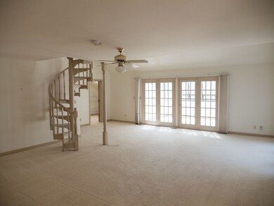 1810 Cardinal Ct, Pontiac, IL 61764 - photo 7