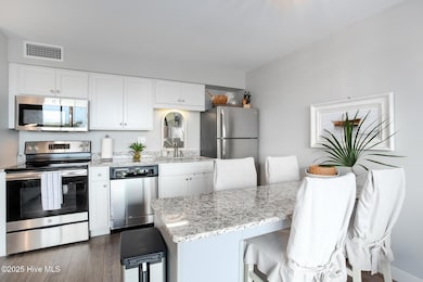 711 S Lumina Ave unit 111, Wrightsville Beach, NC 28480 - photo 7