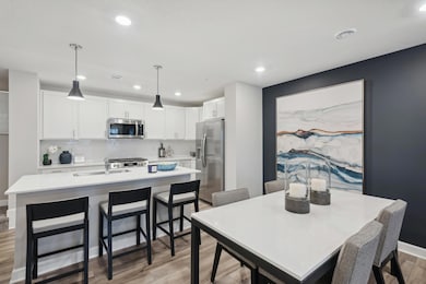 5227 Long Pointe Pass, Woodbury, MN 55129 - photo 4