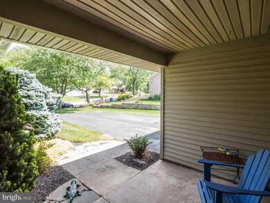 4322 Mariner Ln, Fairfax, VA 22033 - photo 5