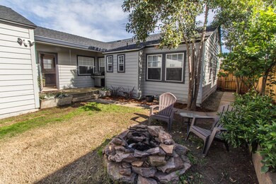 2236 California St, Redding, CA 96001 - photo 4