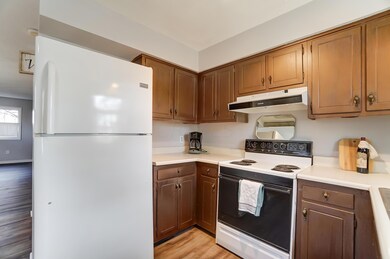 003 Kitchen